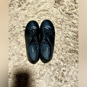 Kids black tap shoes